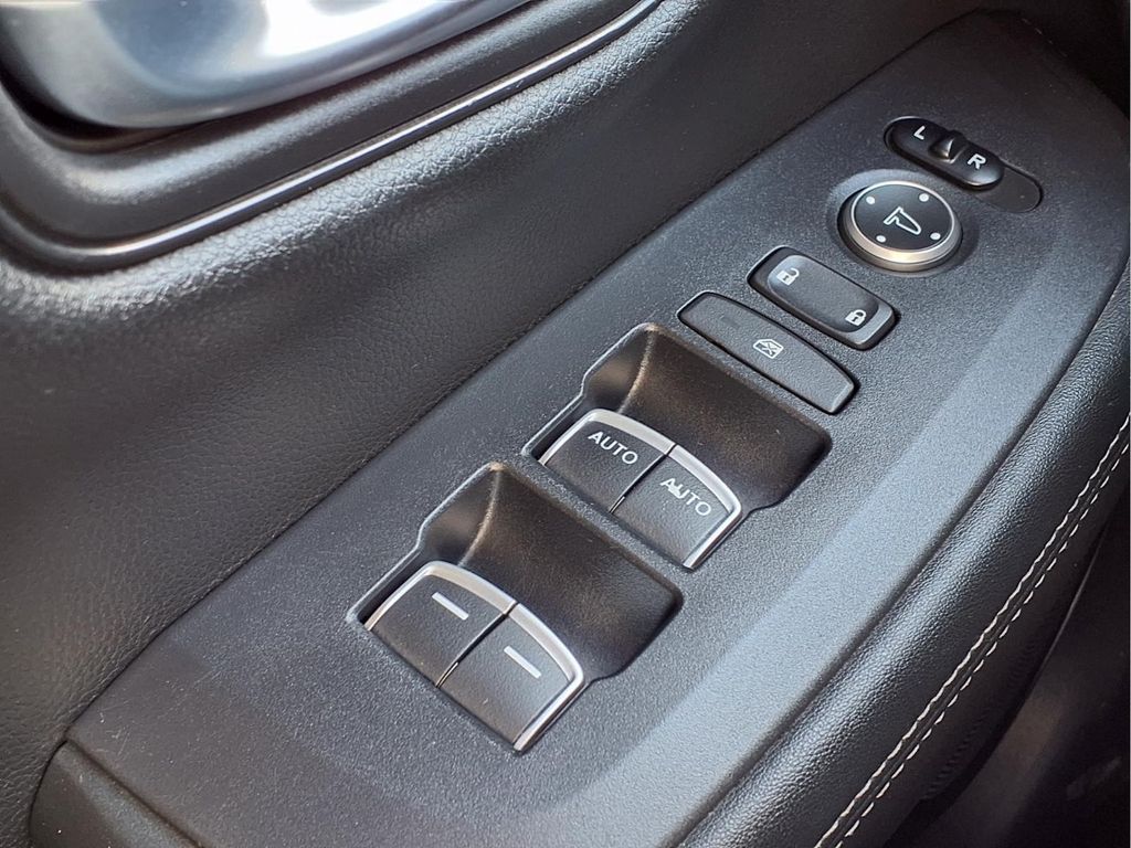 2024 Honda HR-V EX-L - Photo 19