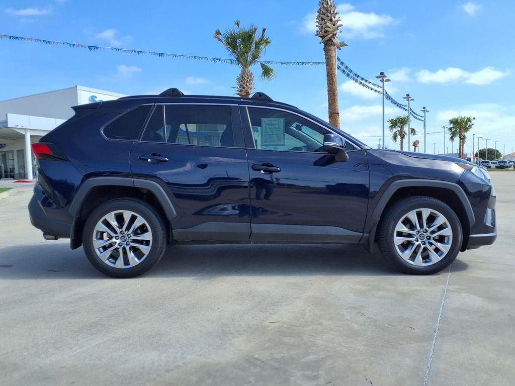 2021 Toyota RAV4 XLE Premium - Photo 8