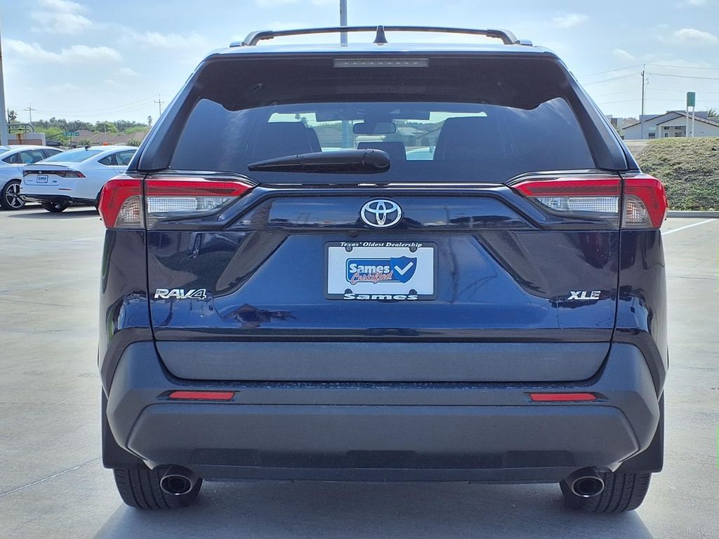 2021 Toyota RAV4 XLE Premium - Photo 6