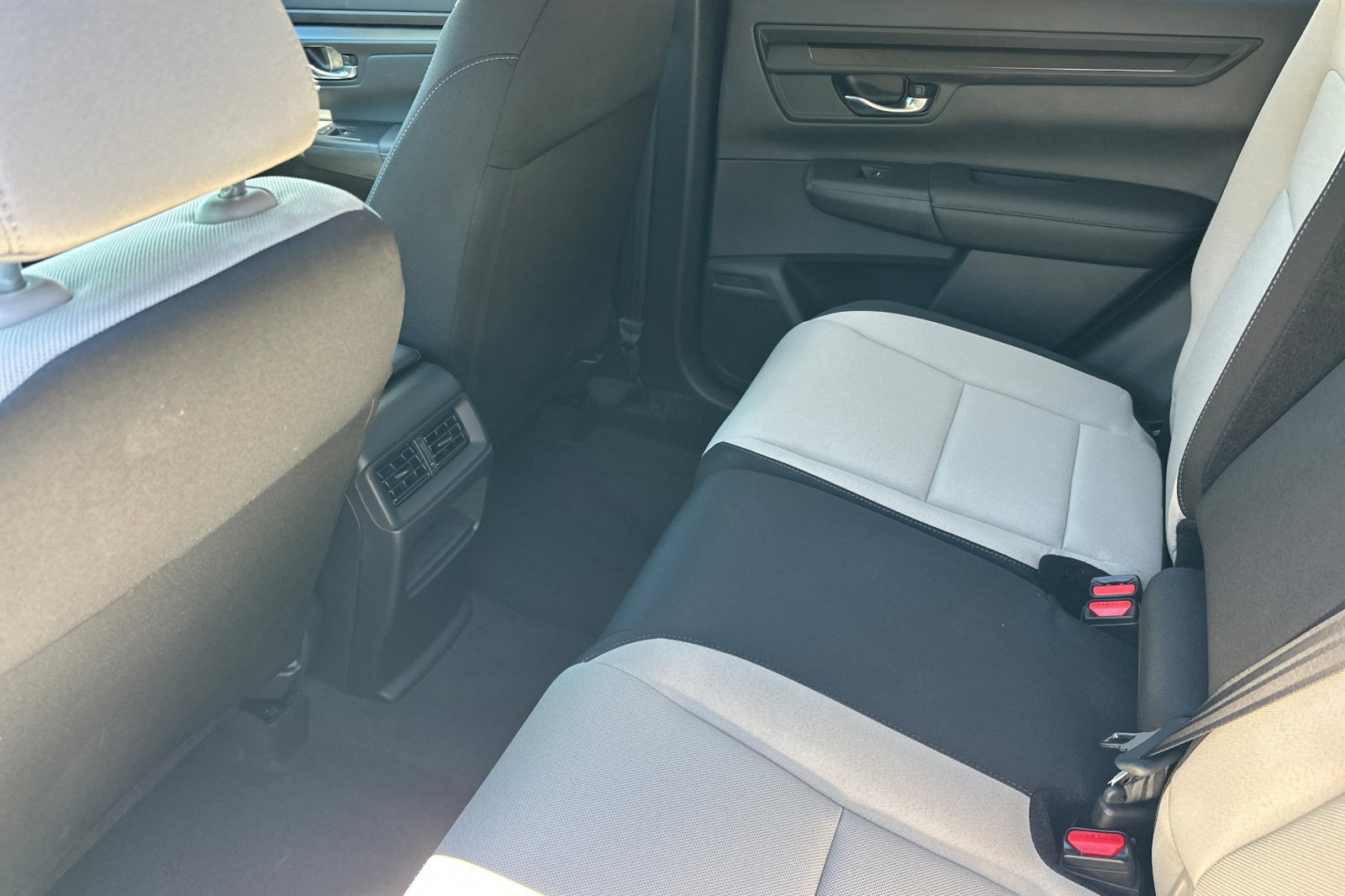 2026 Honda CR-V LX - Photo 12