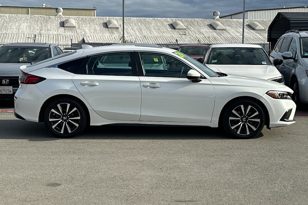 Used 2024 Honda Civic EX-L Hatchback