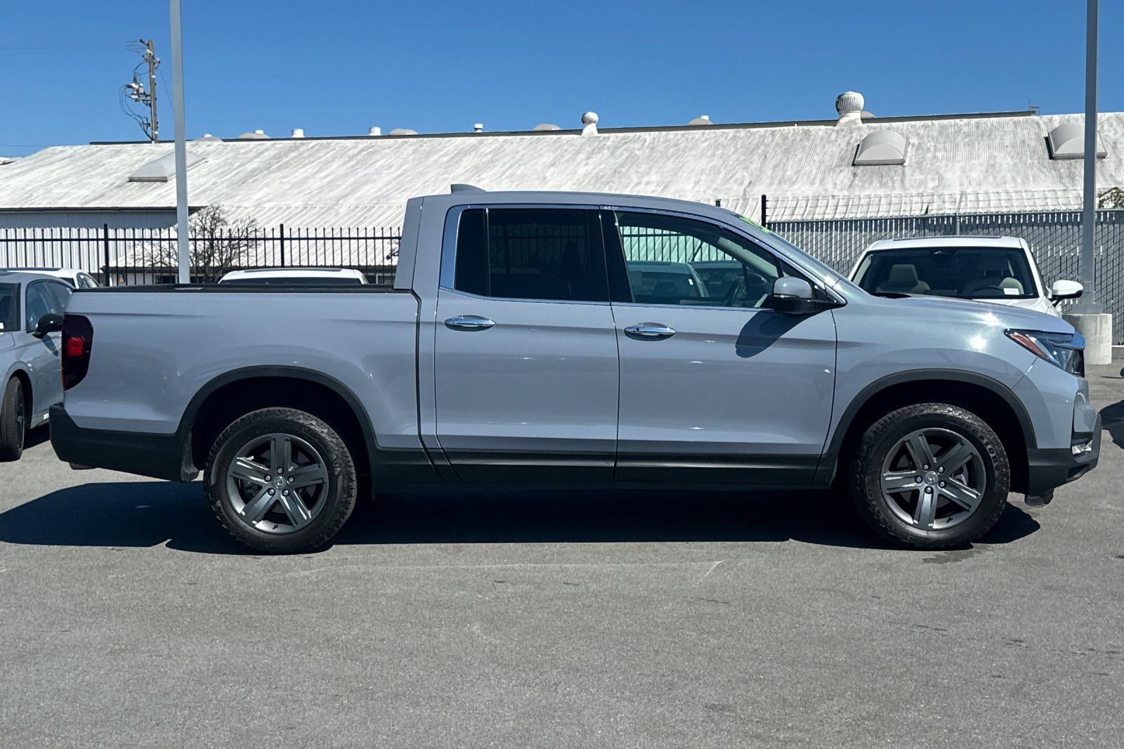 2023 Honda Ridgeline RTL-E photo 2