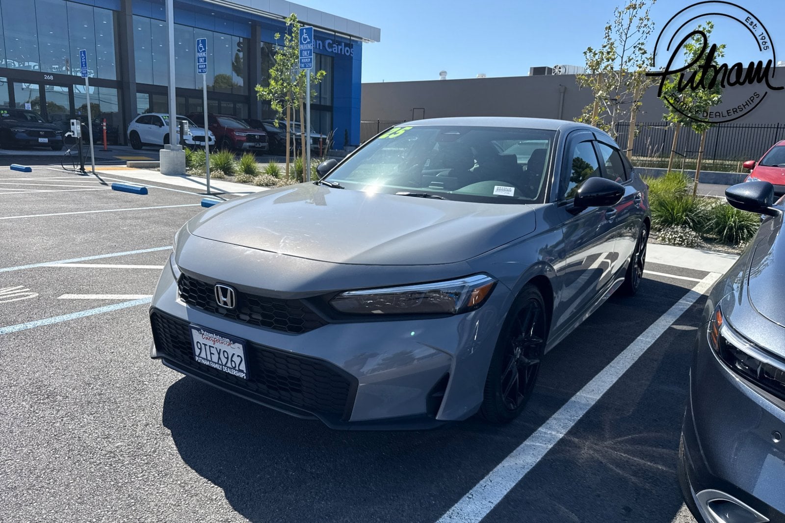 2025 Honda Civic Sport CVT's photo