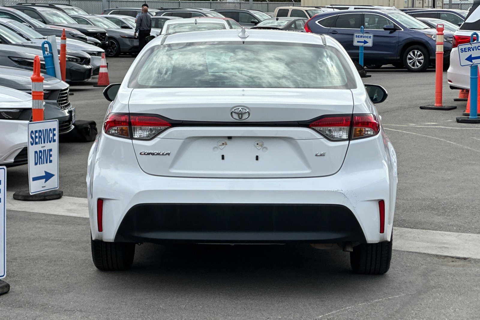 2023 Toyota Corolla LE photo 4