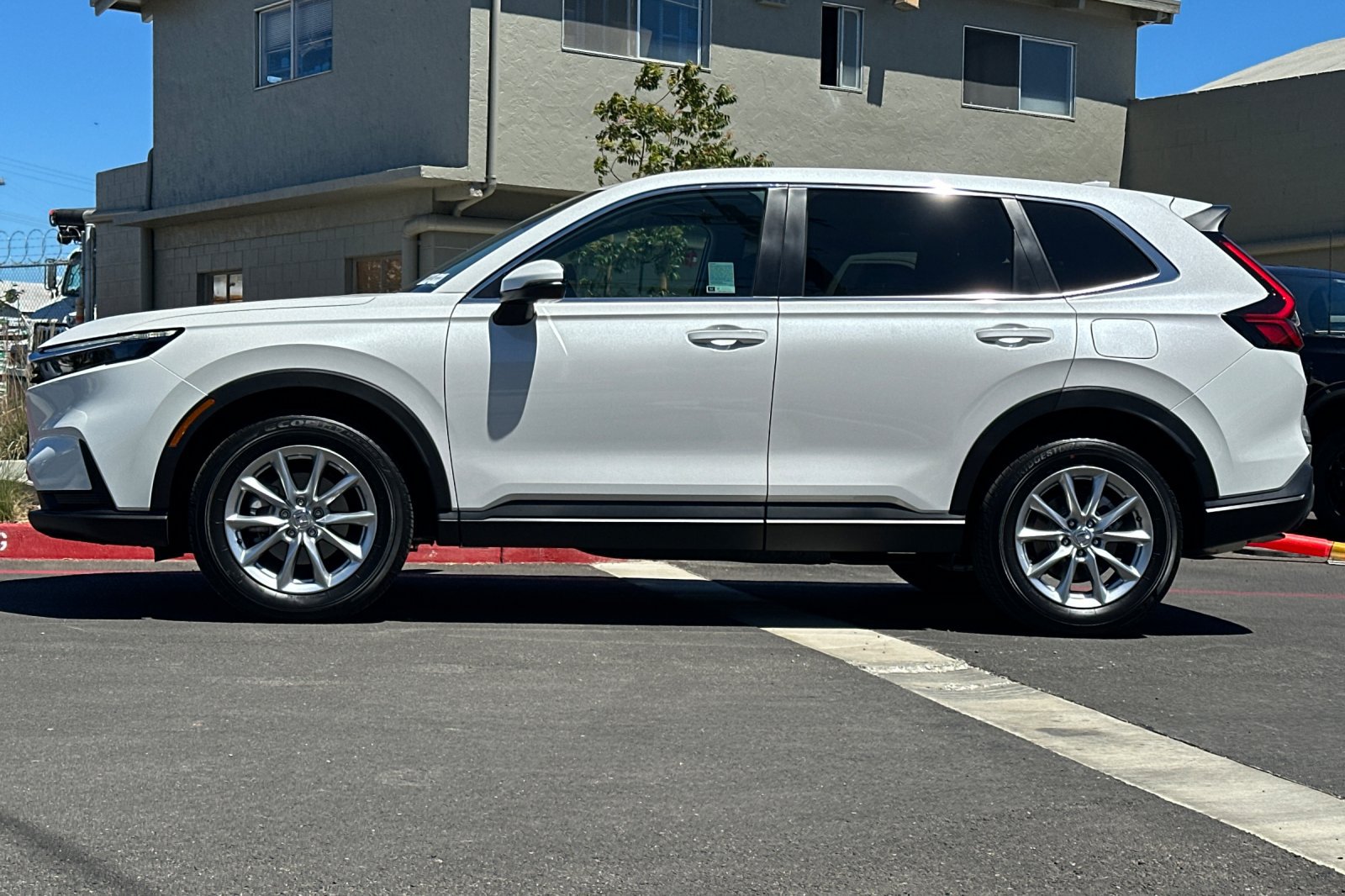 2026 Honda CR-V EX - Photo 6
