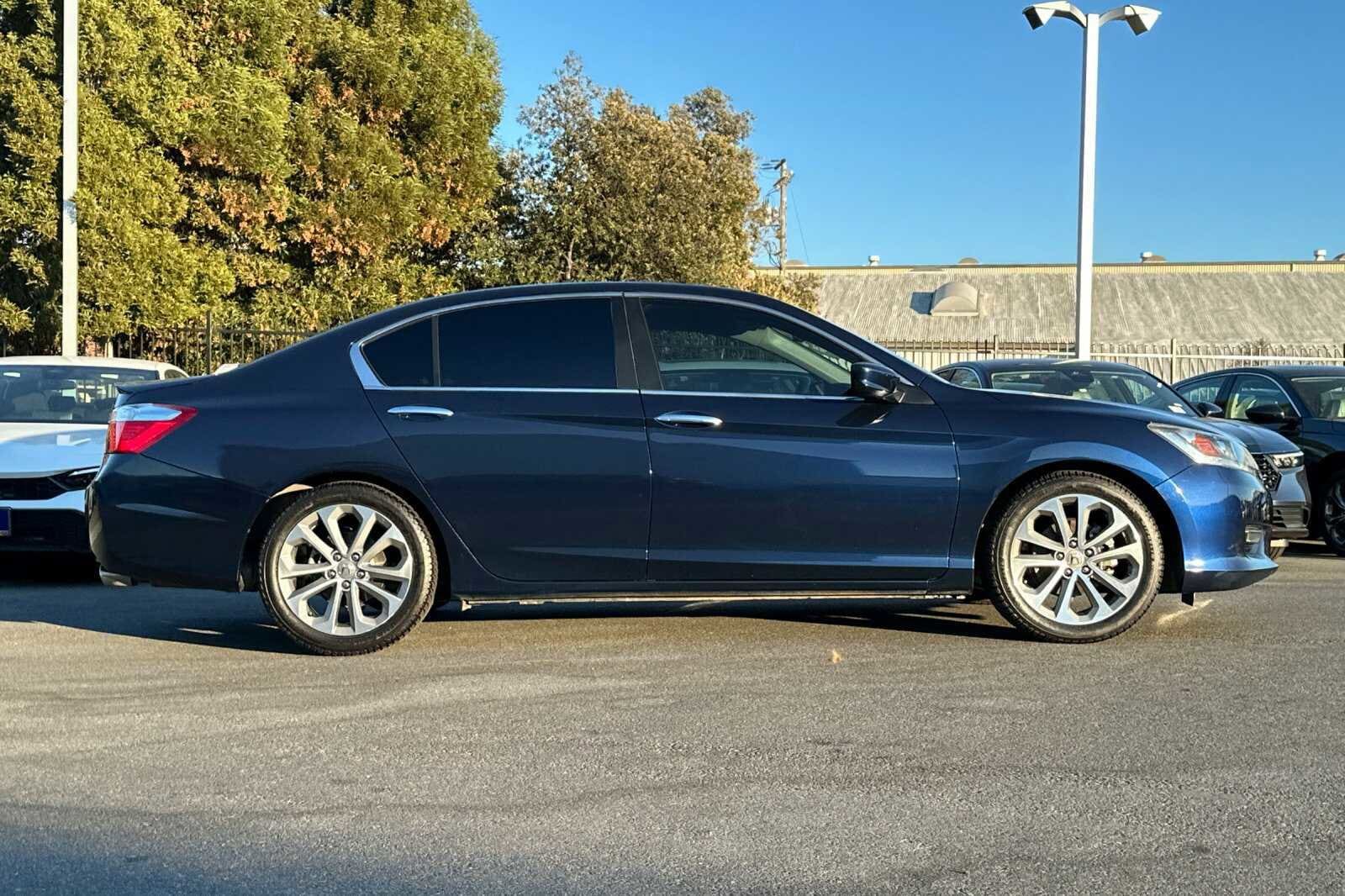 Used 2015 Honda Accord Sport with VIN 1HGCR2F50FA251042 for sale in San Carlos, CA