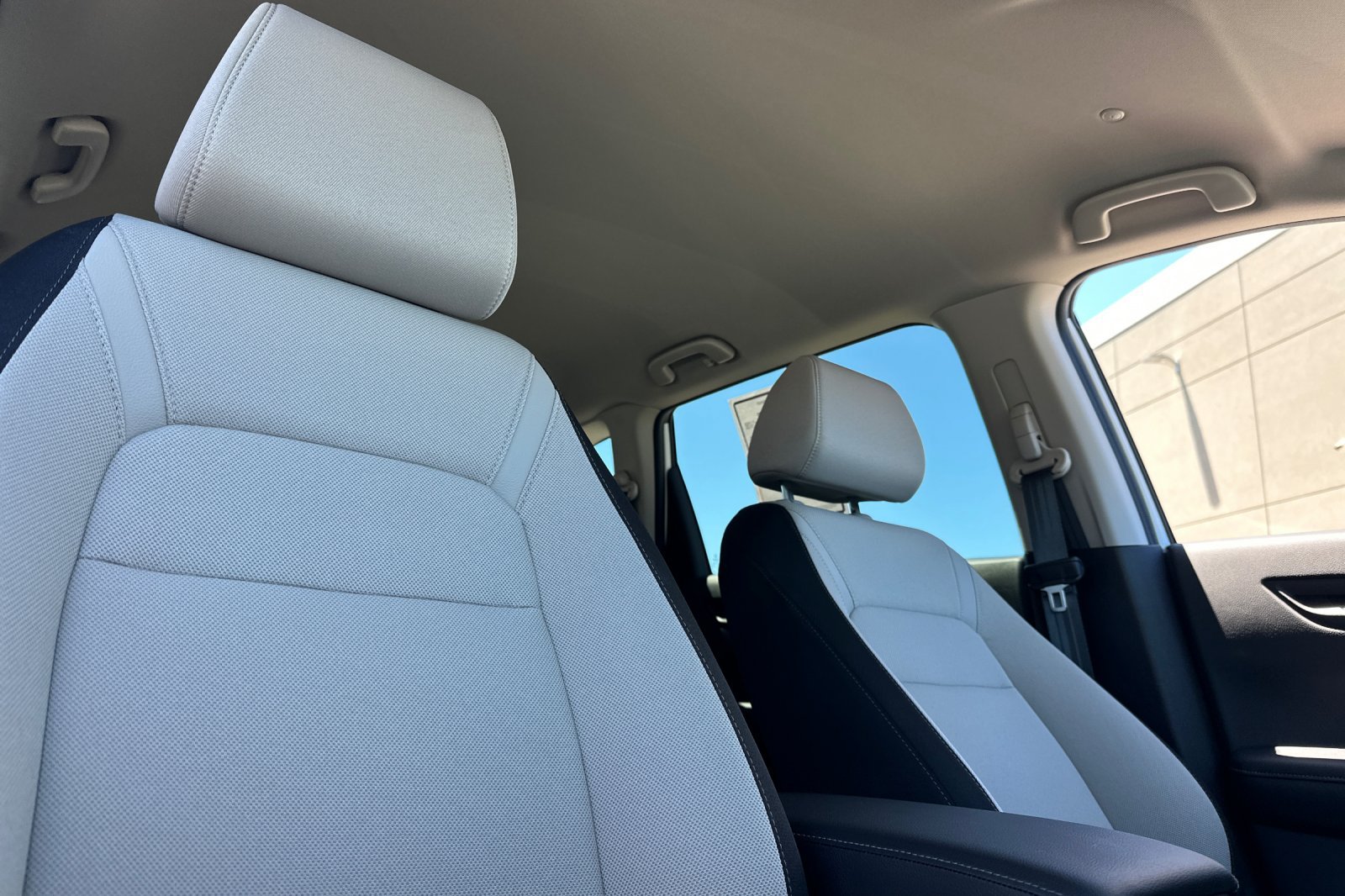 2026 Honda CR-V LX - Photo 18