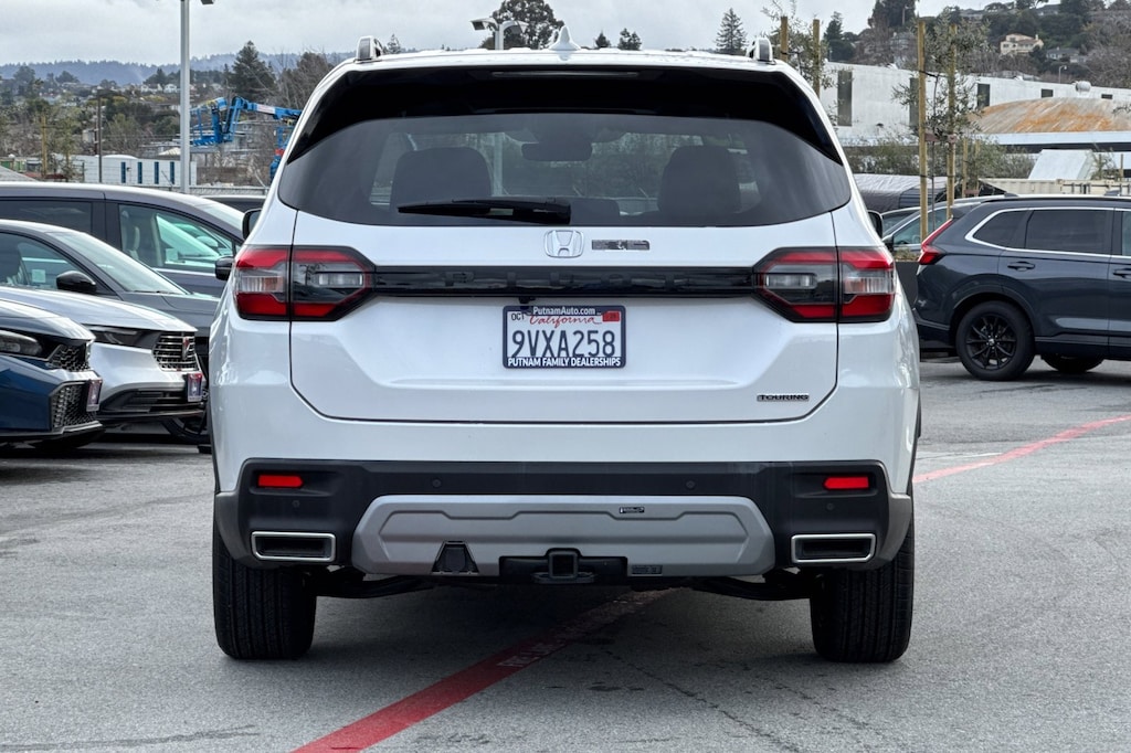 Certified 2025 Honda Pilot Touring SUV