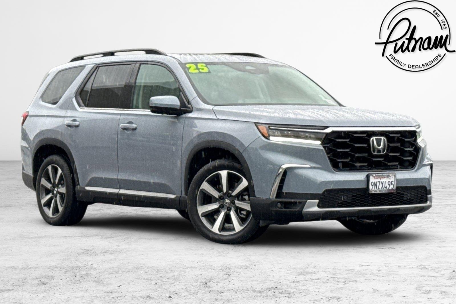 2025 Honda Pilot Elite's photo