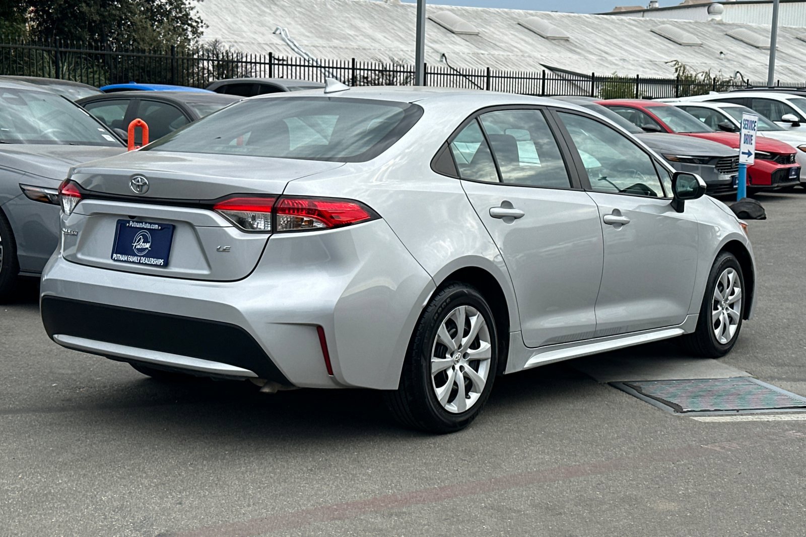 2022 Toyota Corolla LE photo 3