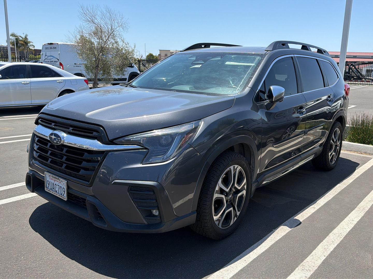 2023 Subaru Ascent Limited 7 Passenger's photo