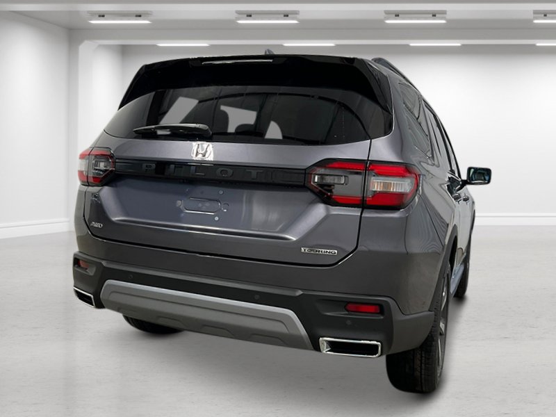 2025 Honda Pilot Touring photo 4