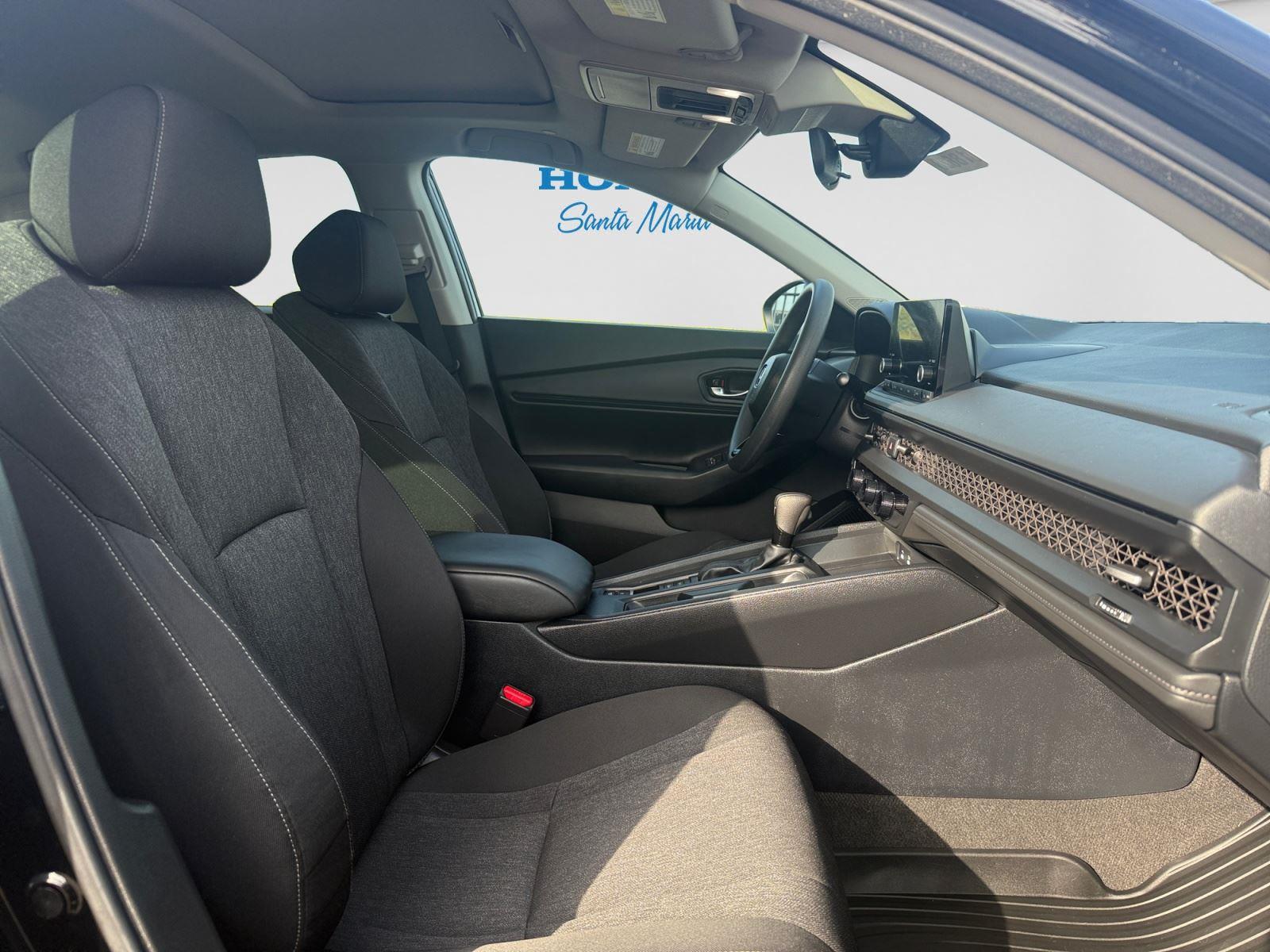 2025 Honda Accord SE - Photo 12