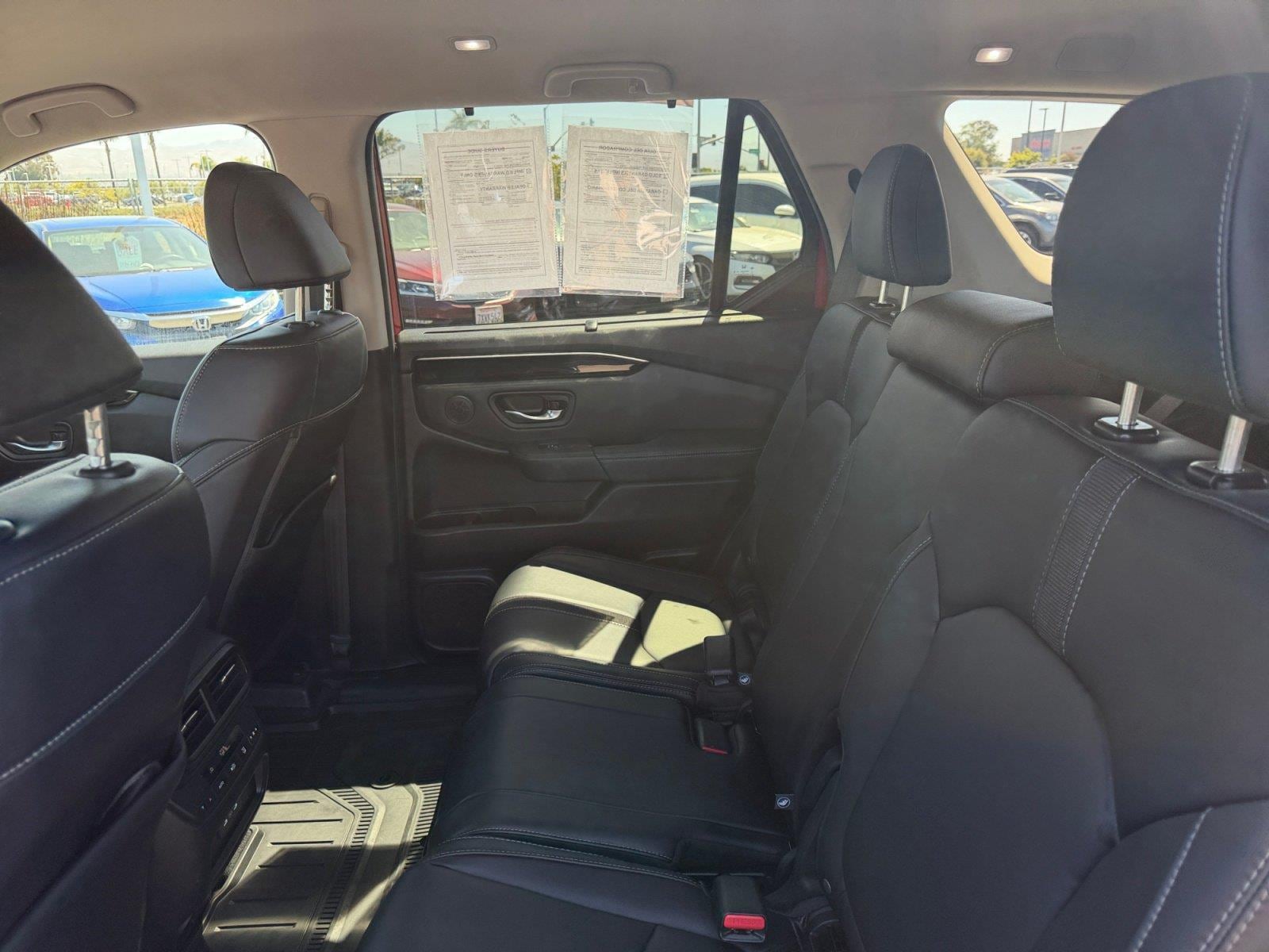 2025 Honda Pilot EX-L - Photo 14
