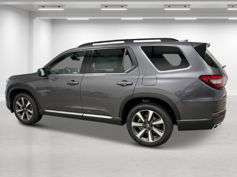 2025 Honda Pilot Touring photo 2