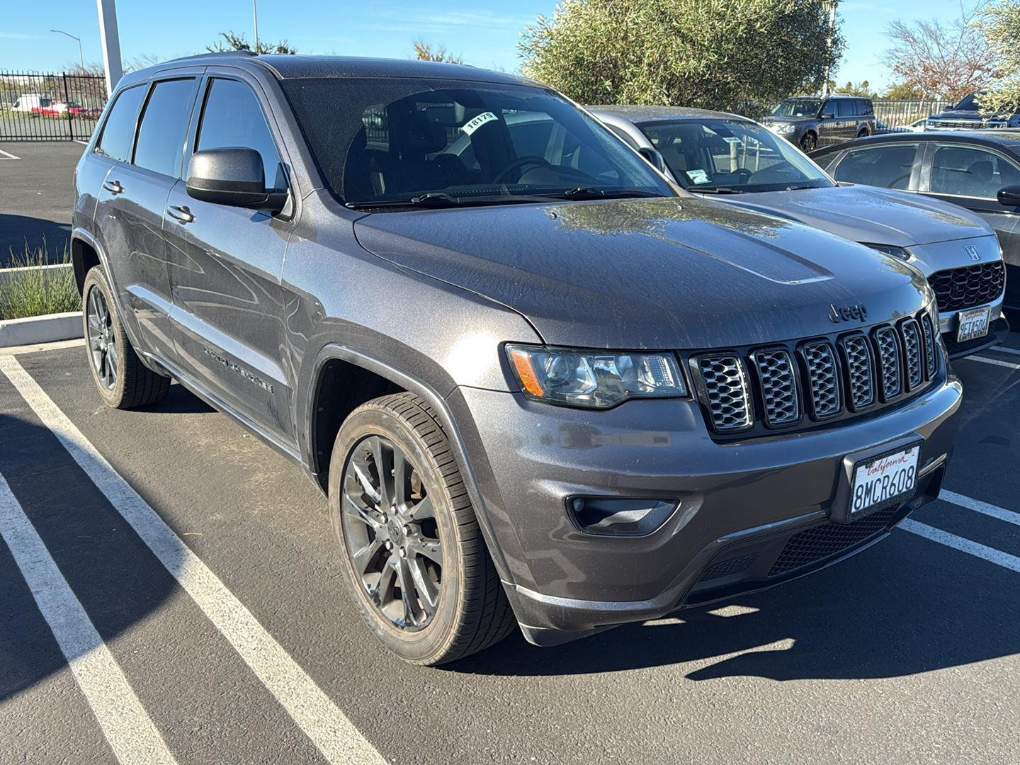 2019 Jeep Grand Cherokee Altitude's photo