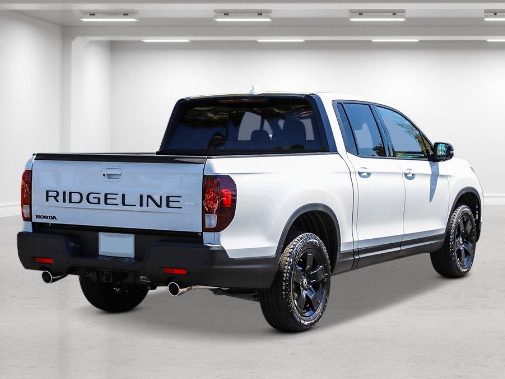 2025 Honda Ridgeline Black Edition photo 4