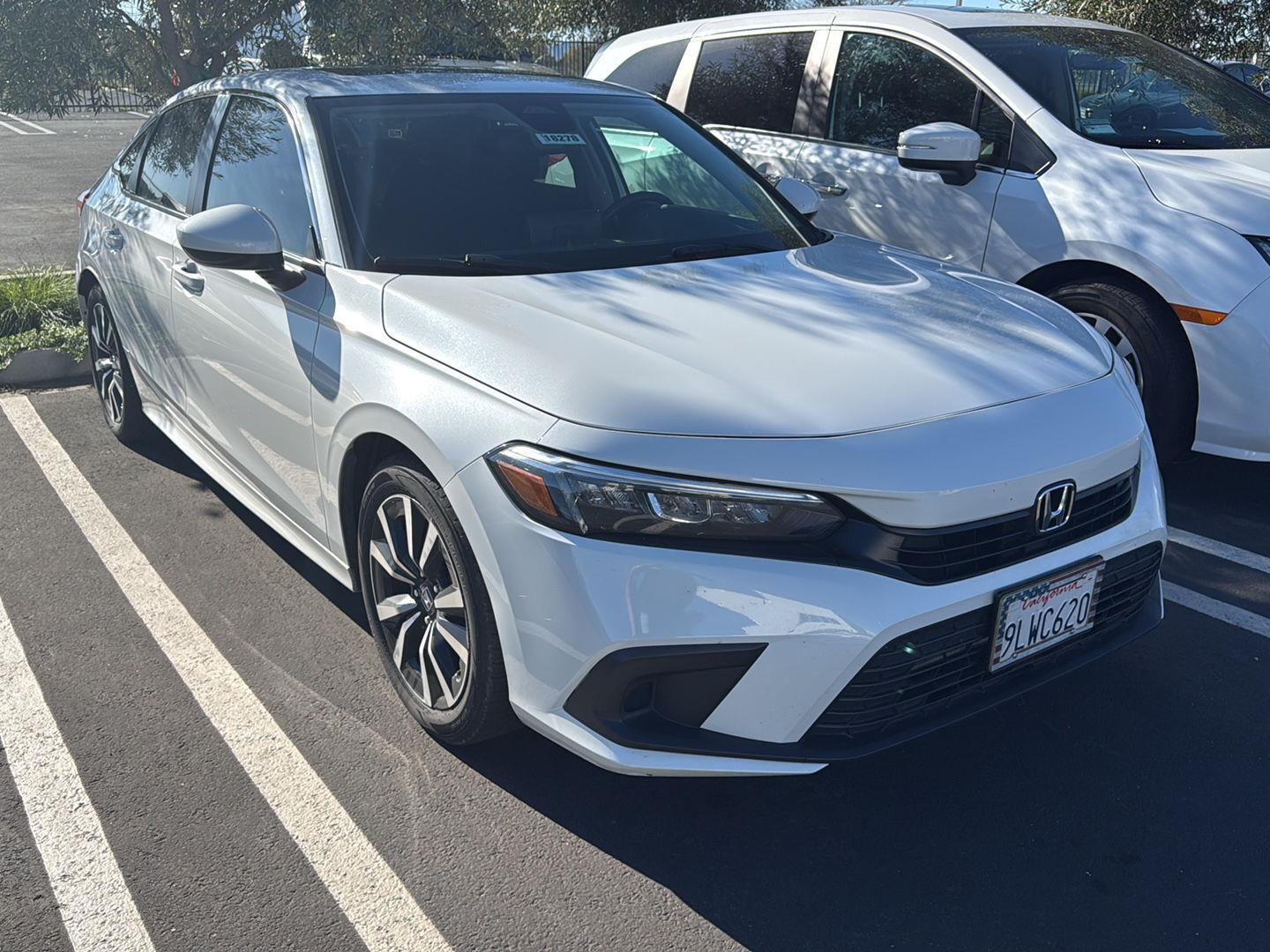 2022 Honda Civic EX's photo