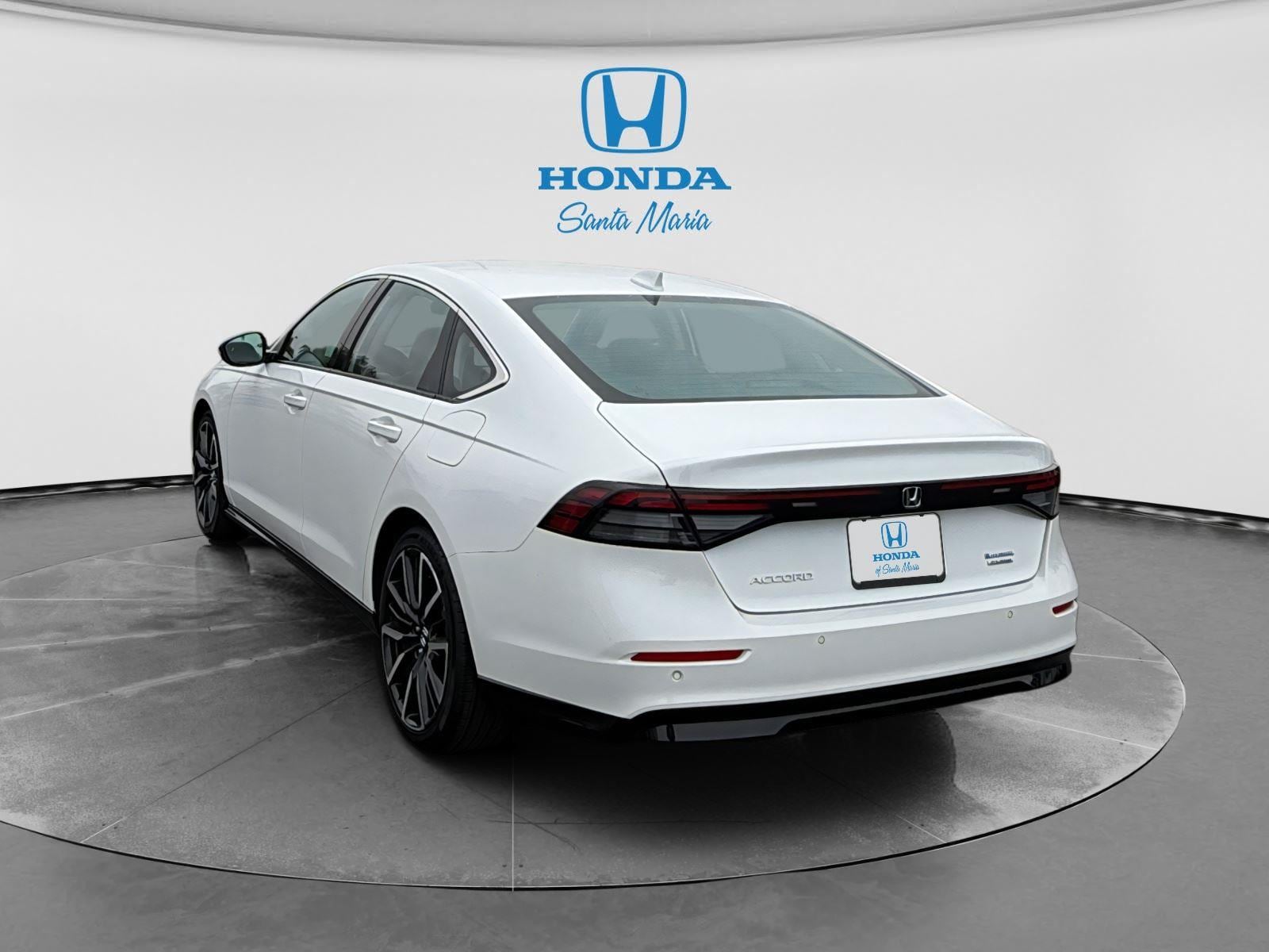 2023 Honda Accord Hybrid Touring - Photo 6