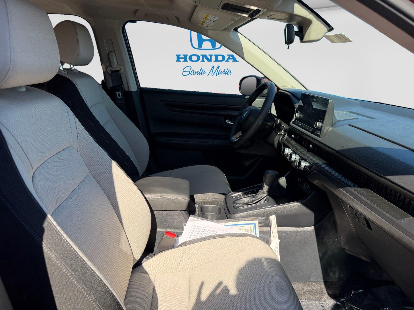 2025 Honda CR-V EX - Photo 12
