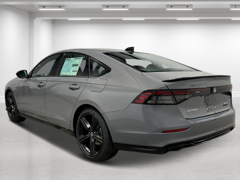 2025 Honda Accord Hybrid Sport-L photo 3