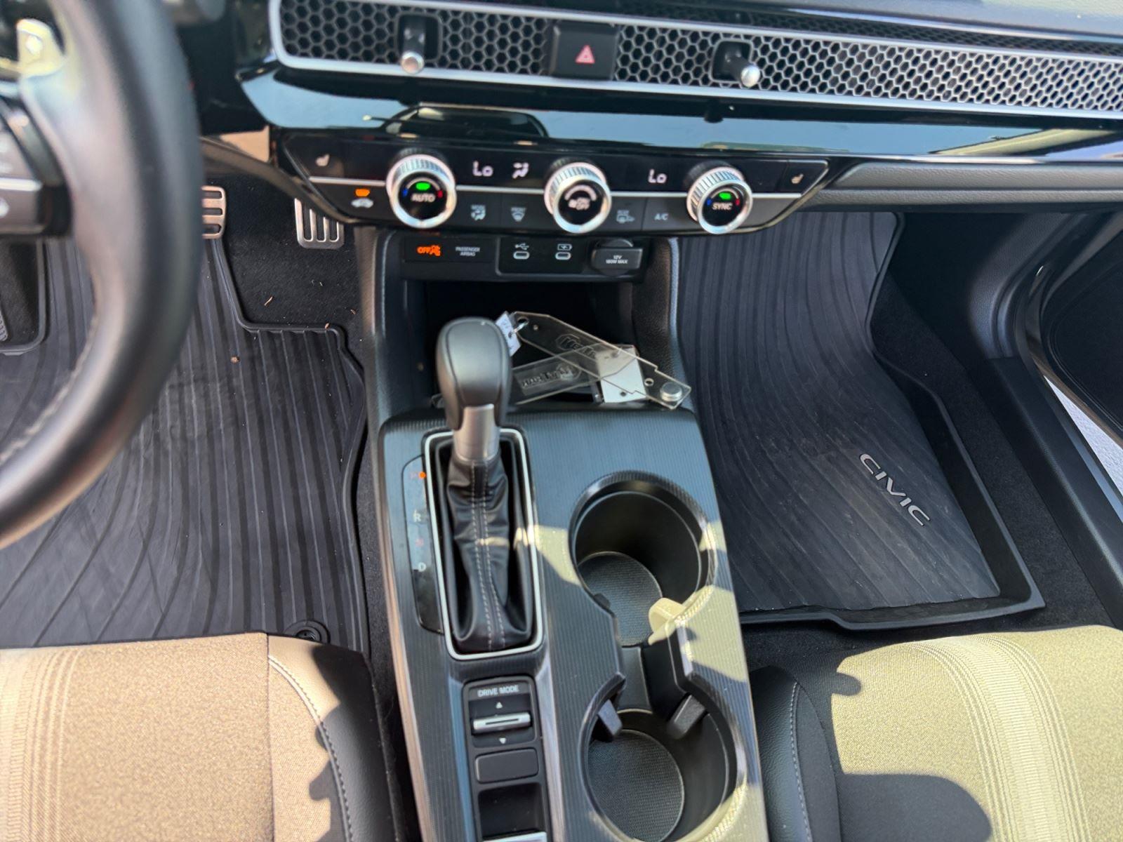 2025 Honda Civic Sport - Photo 21