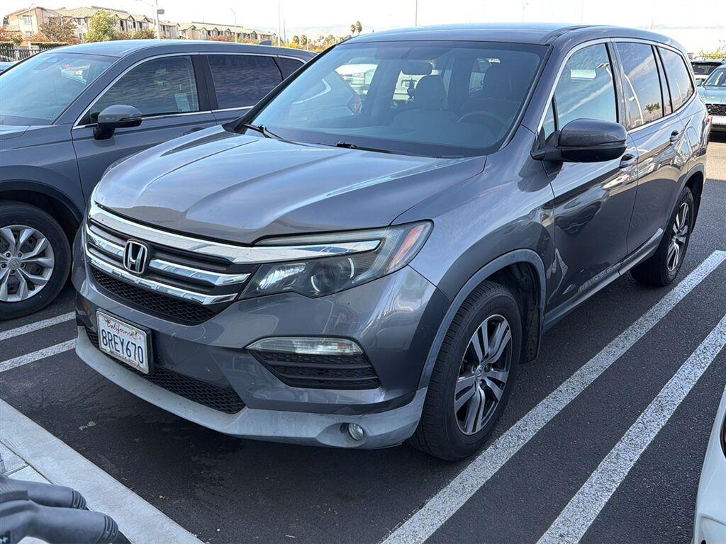 2017 Honda Pilot EX - Photo 2