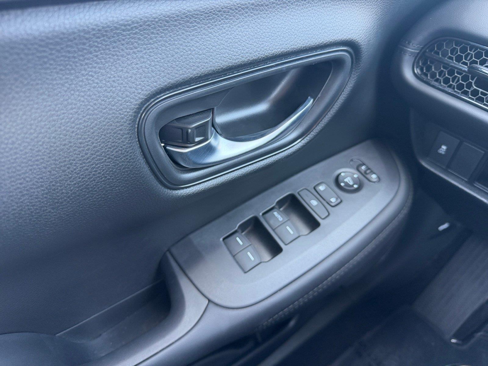2026 Honda HR-V LX - Photo 21