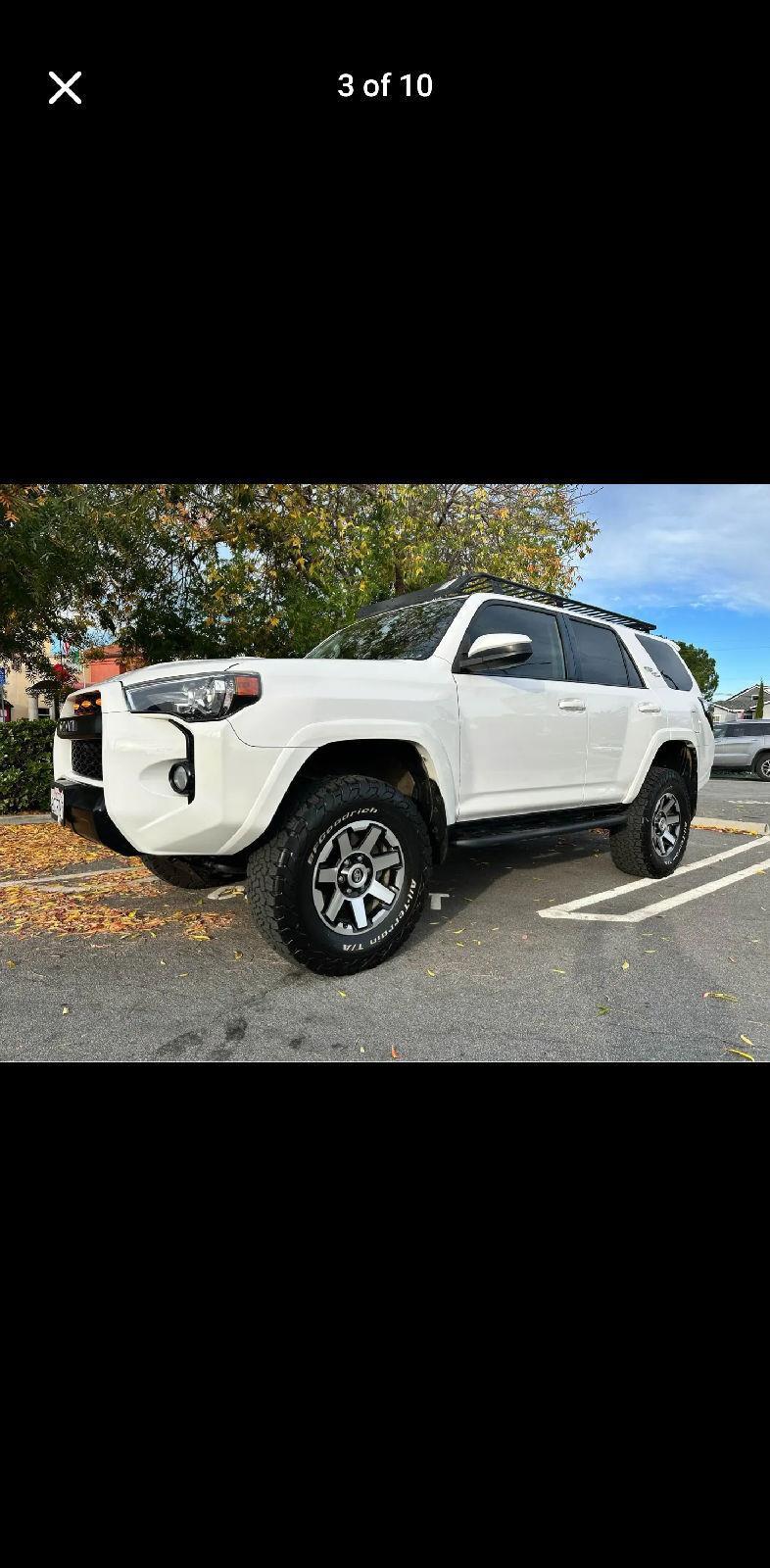 2017 Toyota 4Runner Off-Road's photo