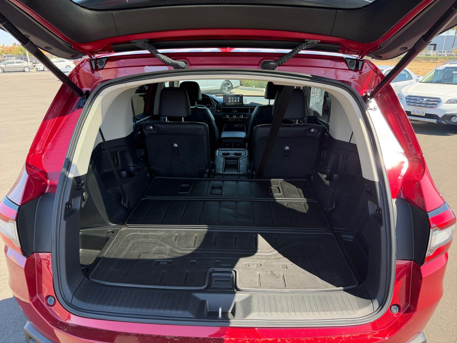 2025 Honda Pilot EX-L - Photo 15