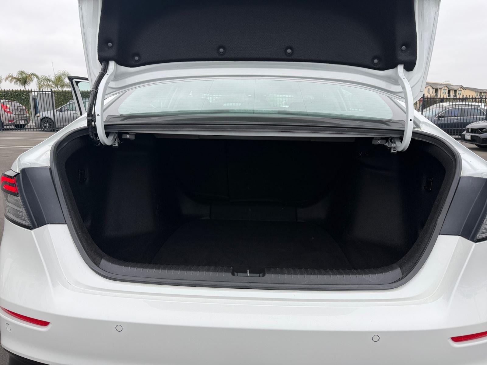 2023 Honda Accord Hybrid Touring - Photo 19