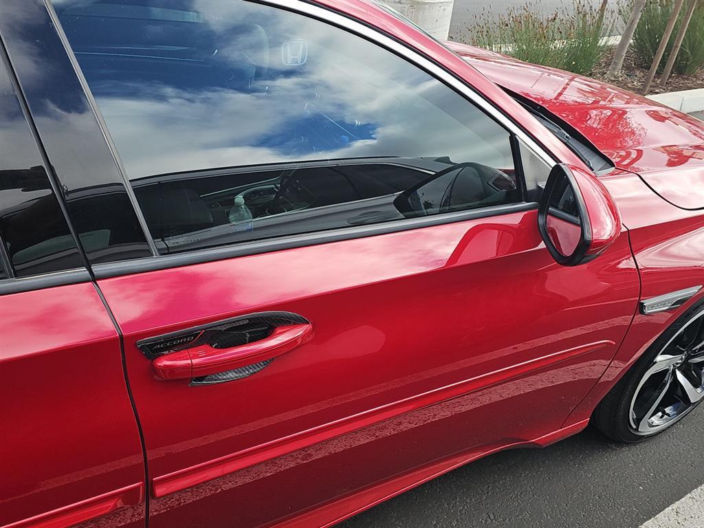 2018 Honda Accord Sport 2.0T photo 3