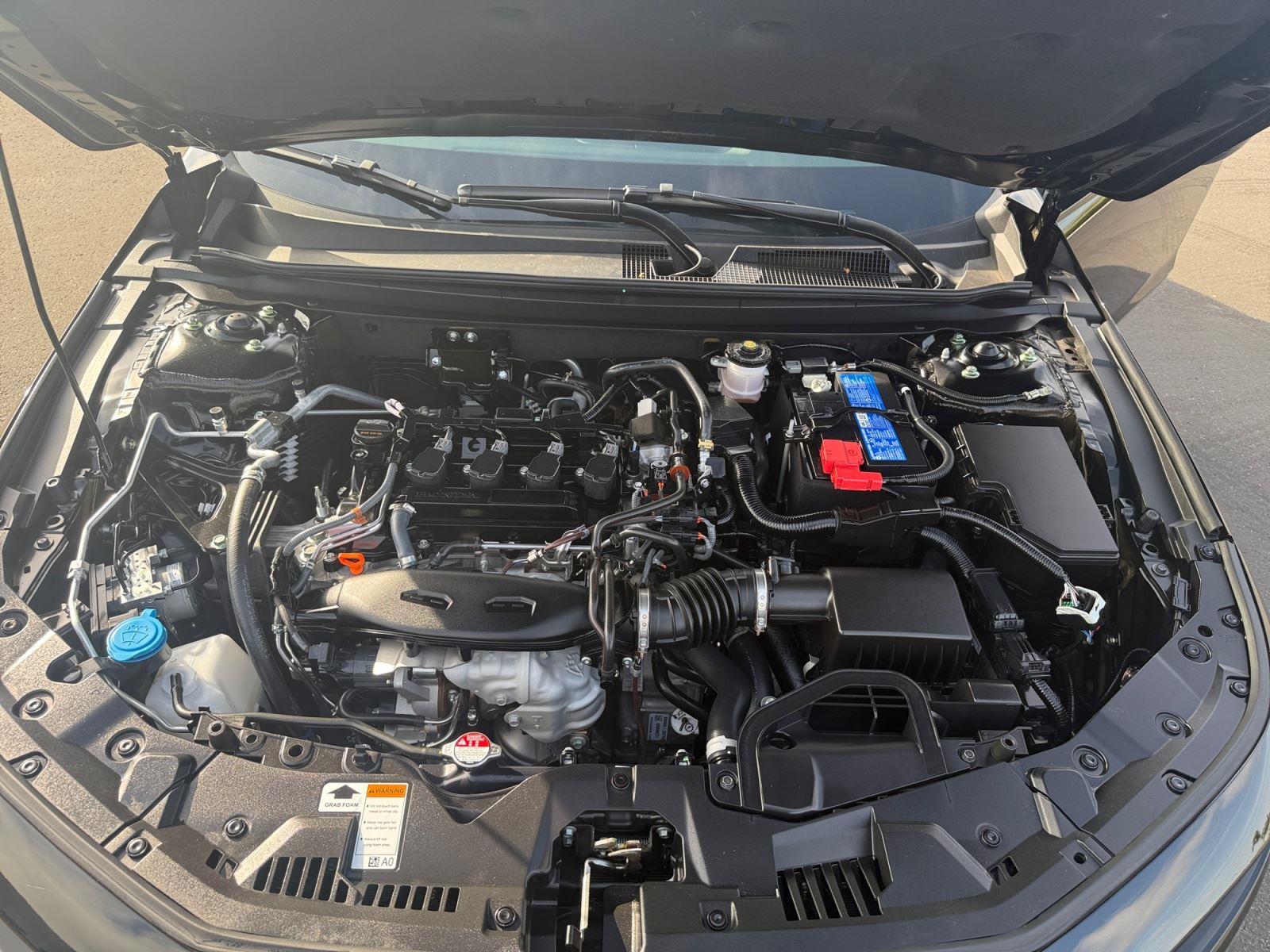 2025 Honda Accord SE - Photo 23