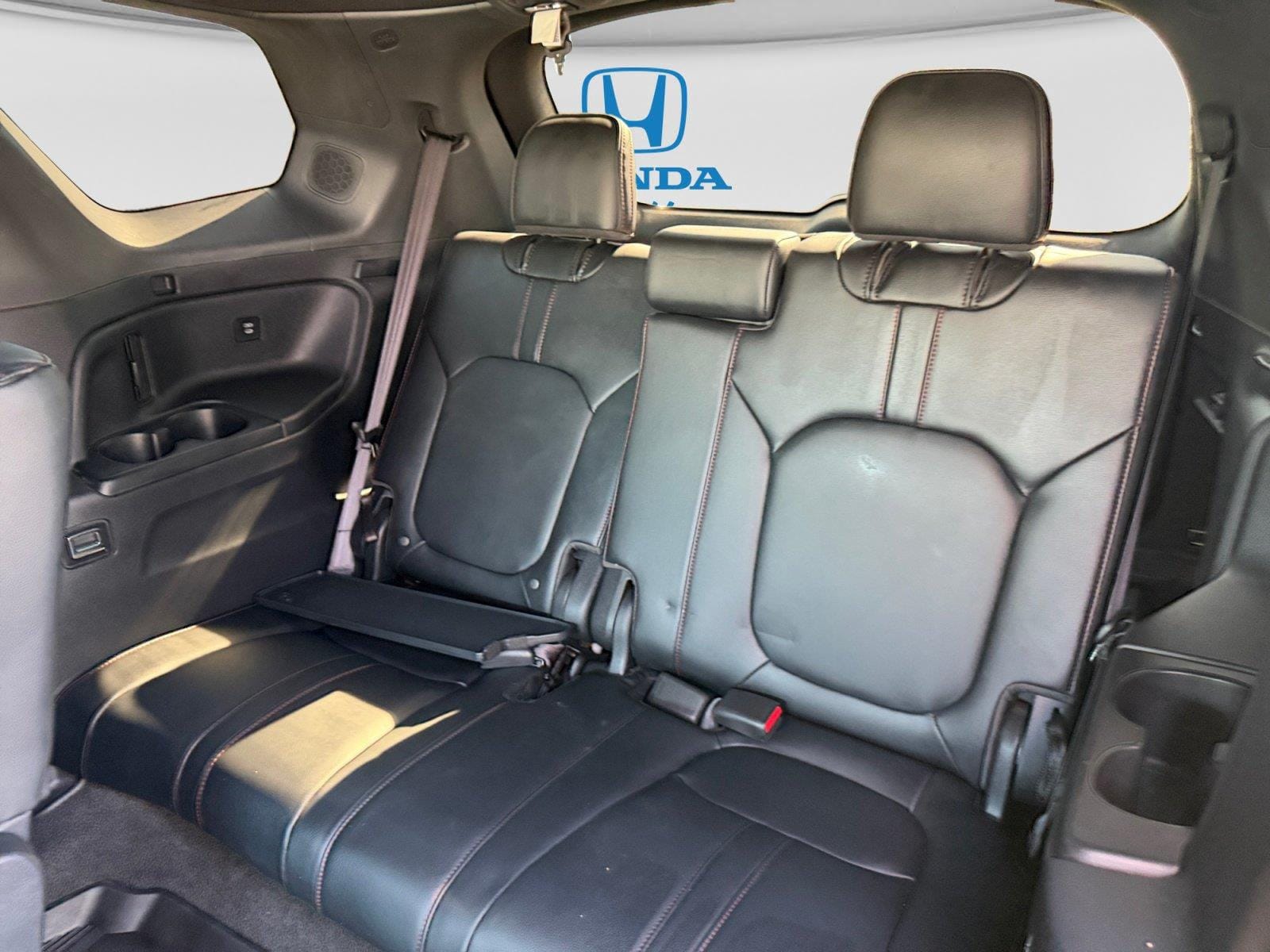 2025 Honda Pilot Black Edition - Photo 17