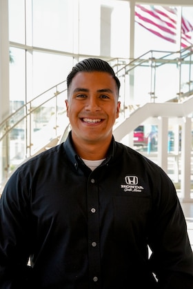 Staff member Jonathan Castellanos from 1895da2bf3cd