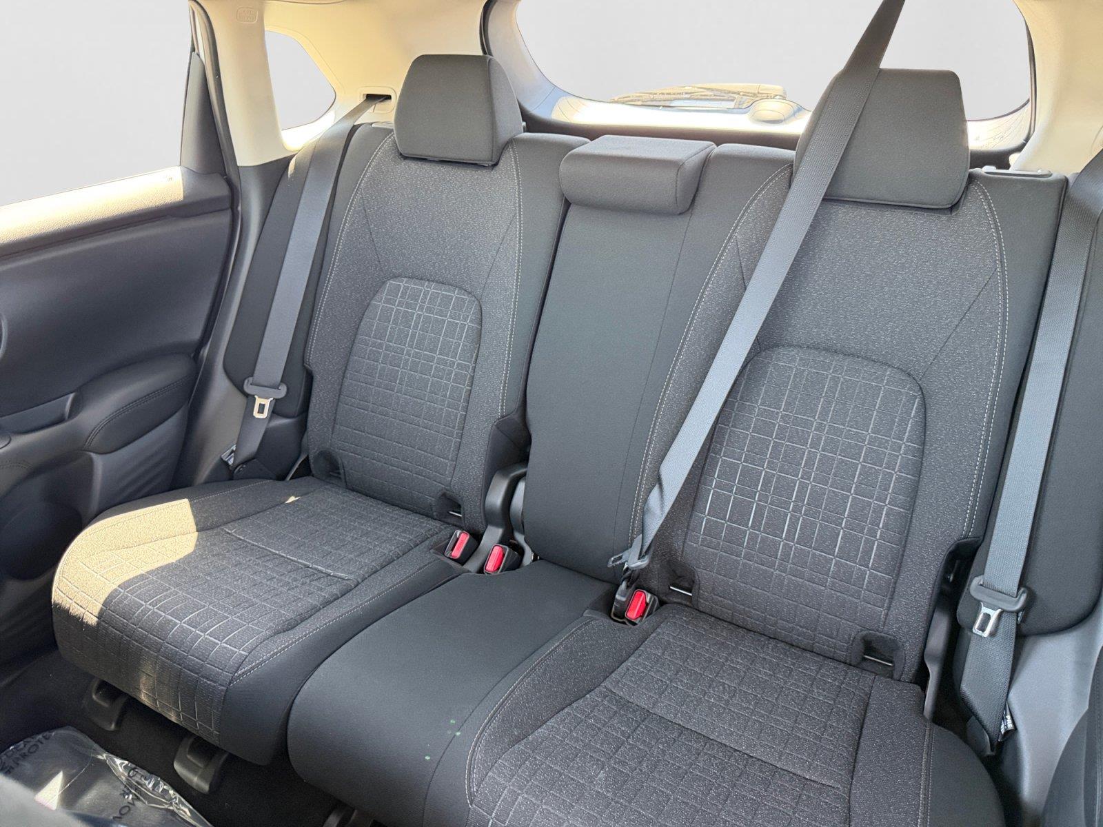 2026 Honda HR-V LX - Photo 17