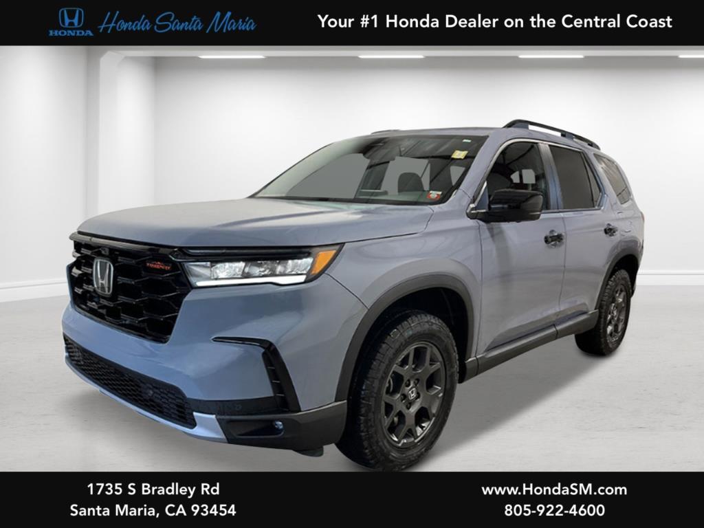 2025 Honda Pilot TrailSport's photo