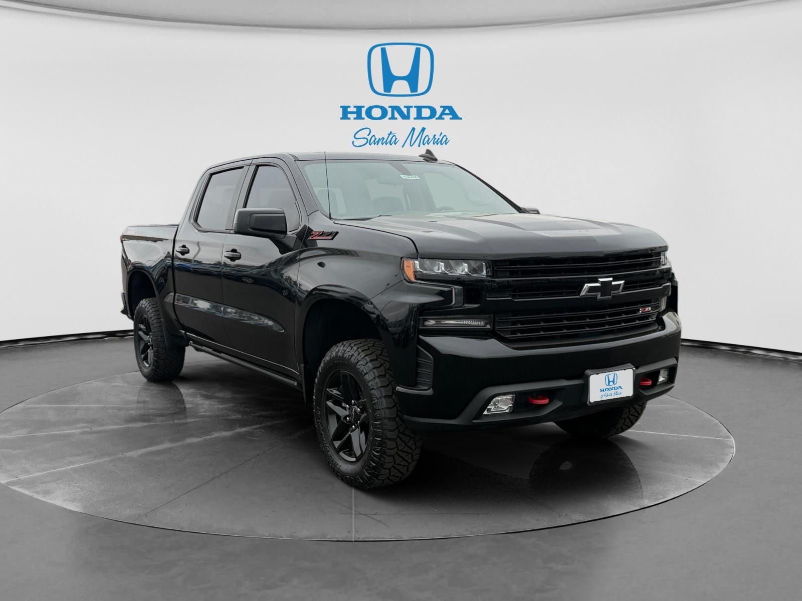 2019 Chevrolet Silverado 1500 LT Trail Boss 4X4 Crew Cab Short Box's photo