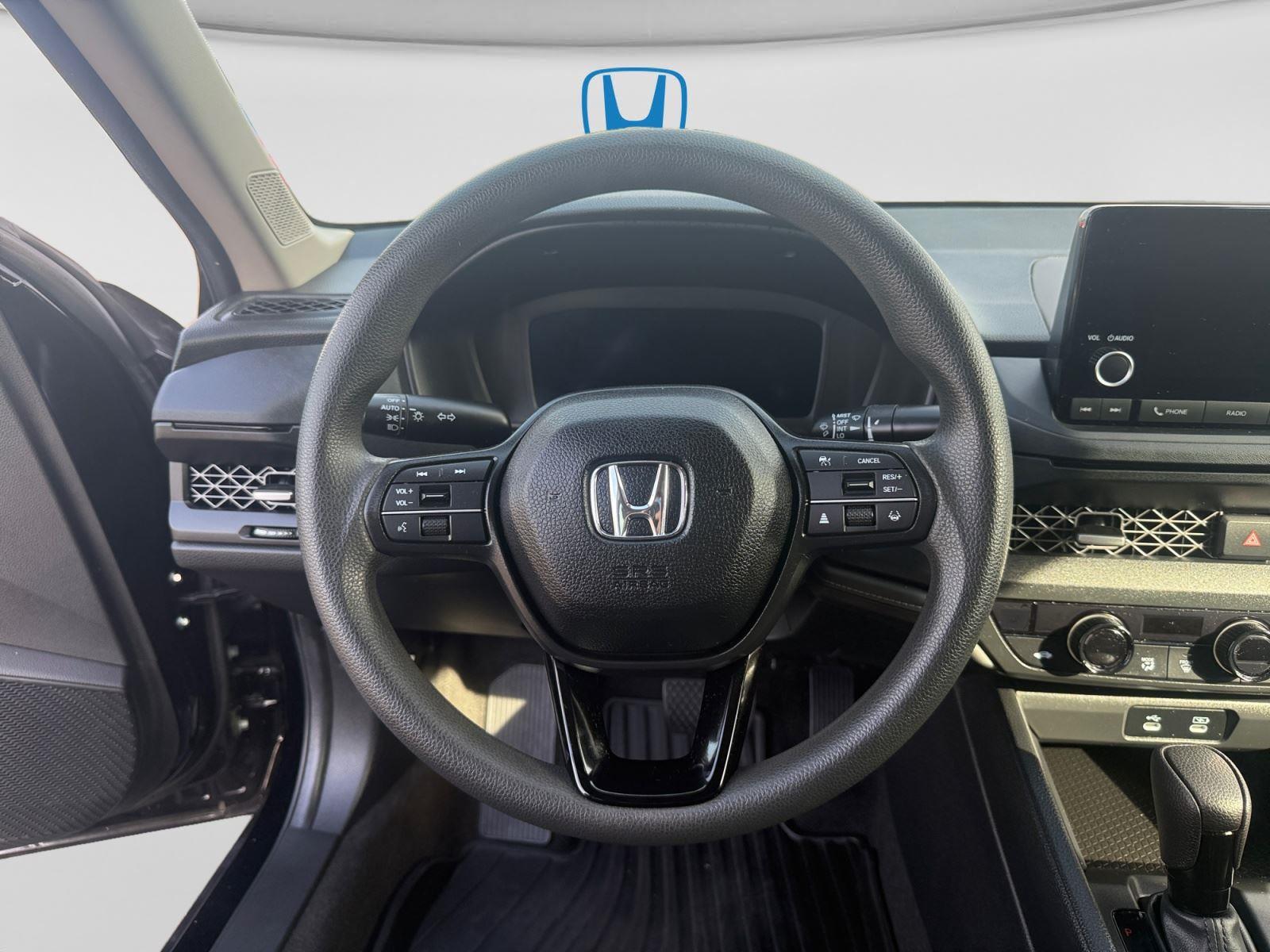 2025 Honda Accord SE - Photo 14