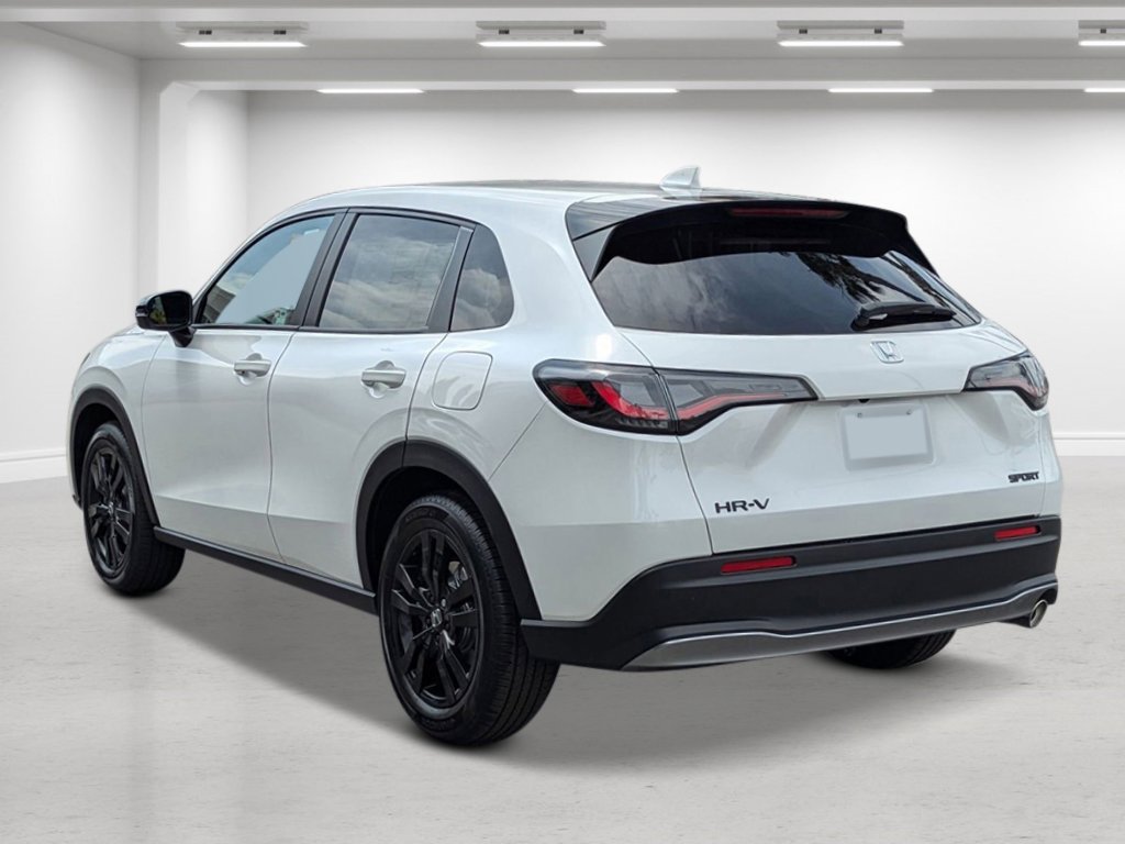 2026 Honda HR-V Sport photo 2