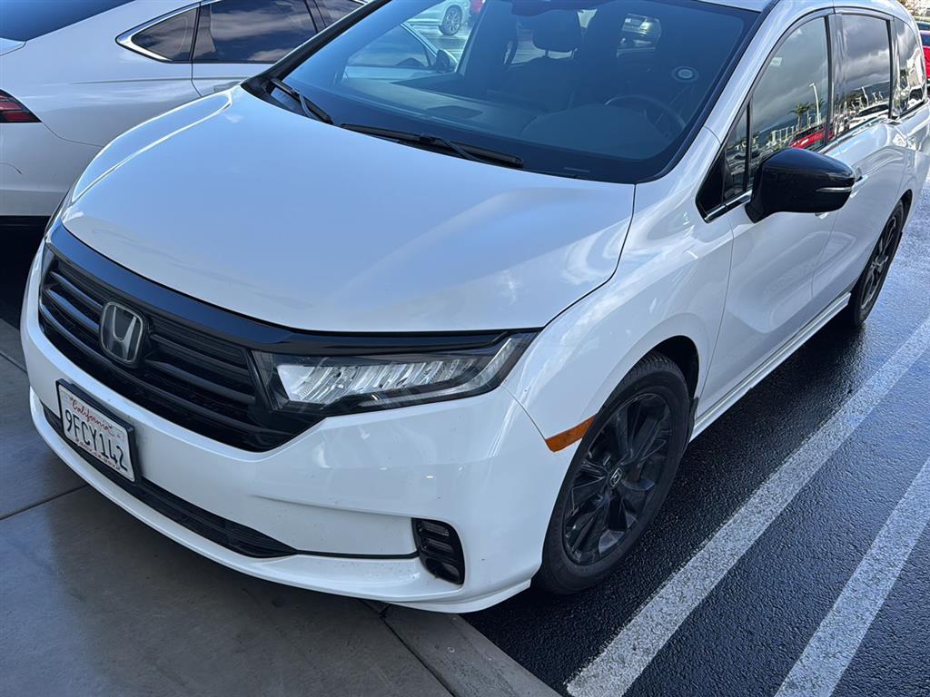 2023 Honda Odyssey SPORT's photo