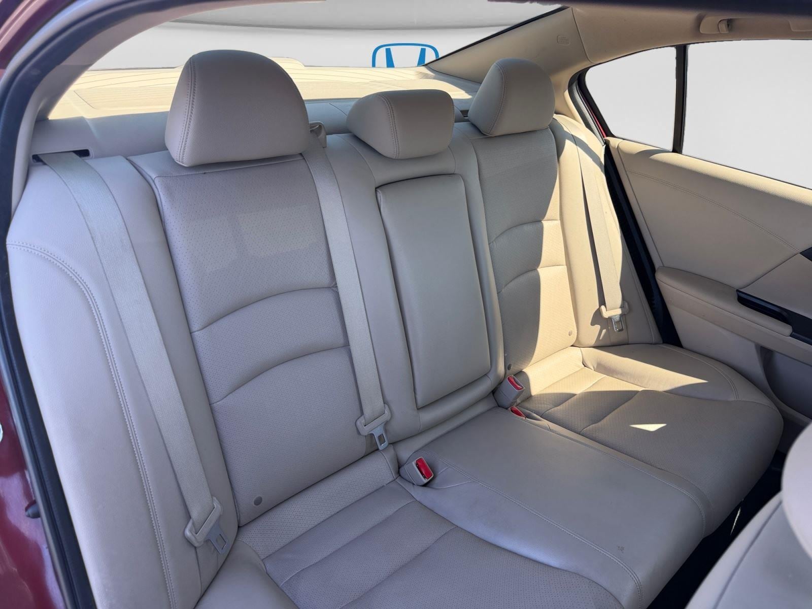 2017 Honda Accord Hybrid EX-L - Photo 10