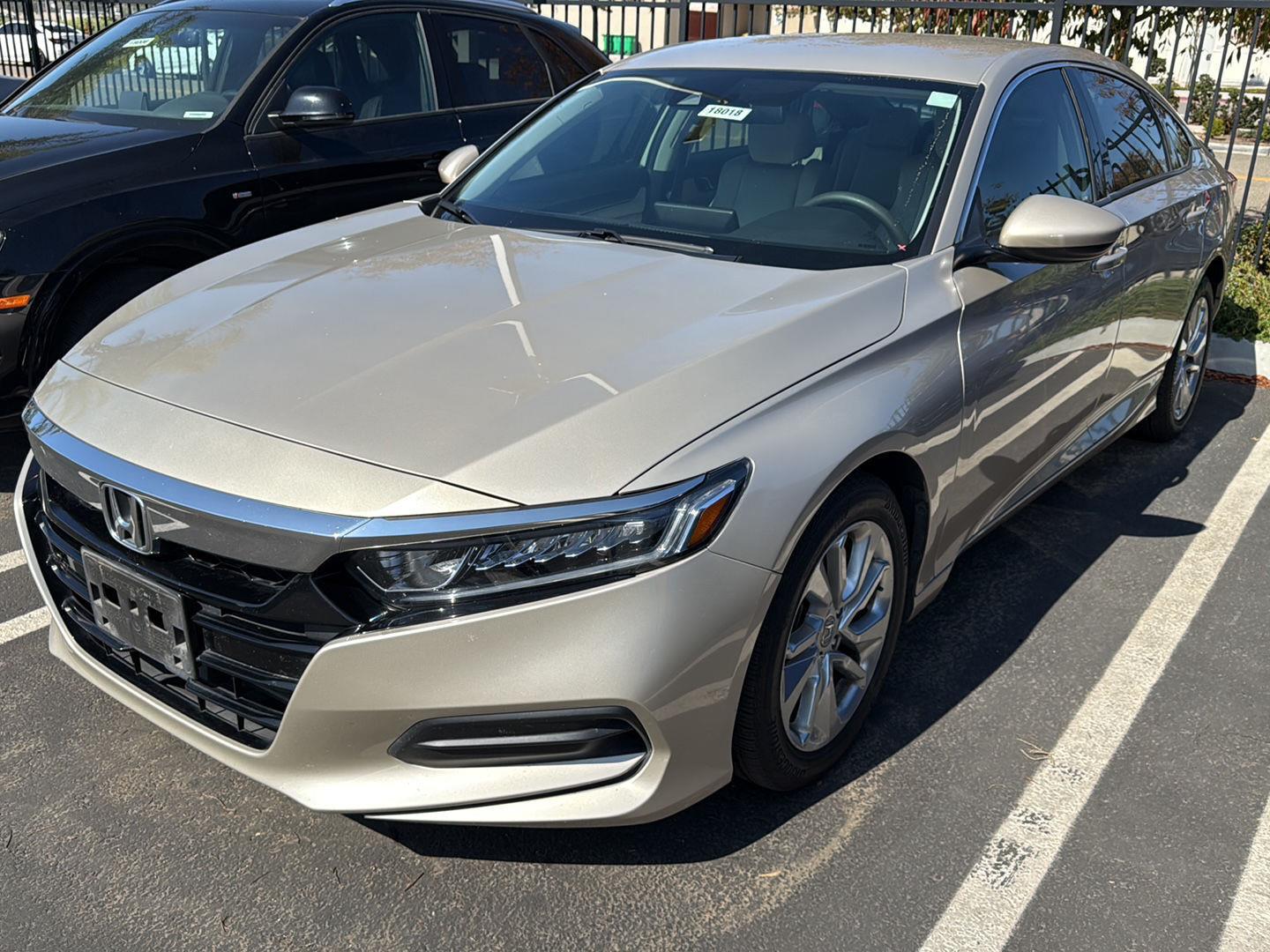 2019 Honda Accord LX 1.5T photo 2