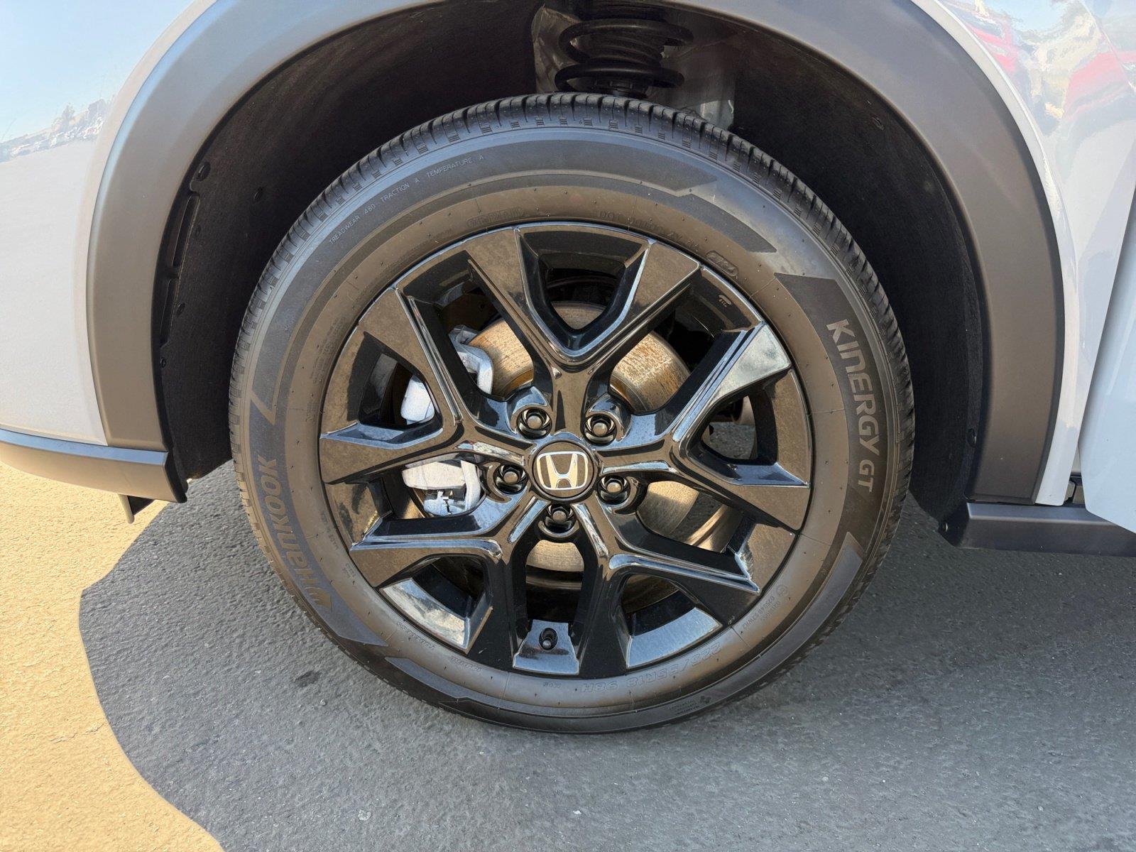 2025 Honda HR-V Sport - Photo 19
