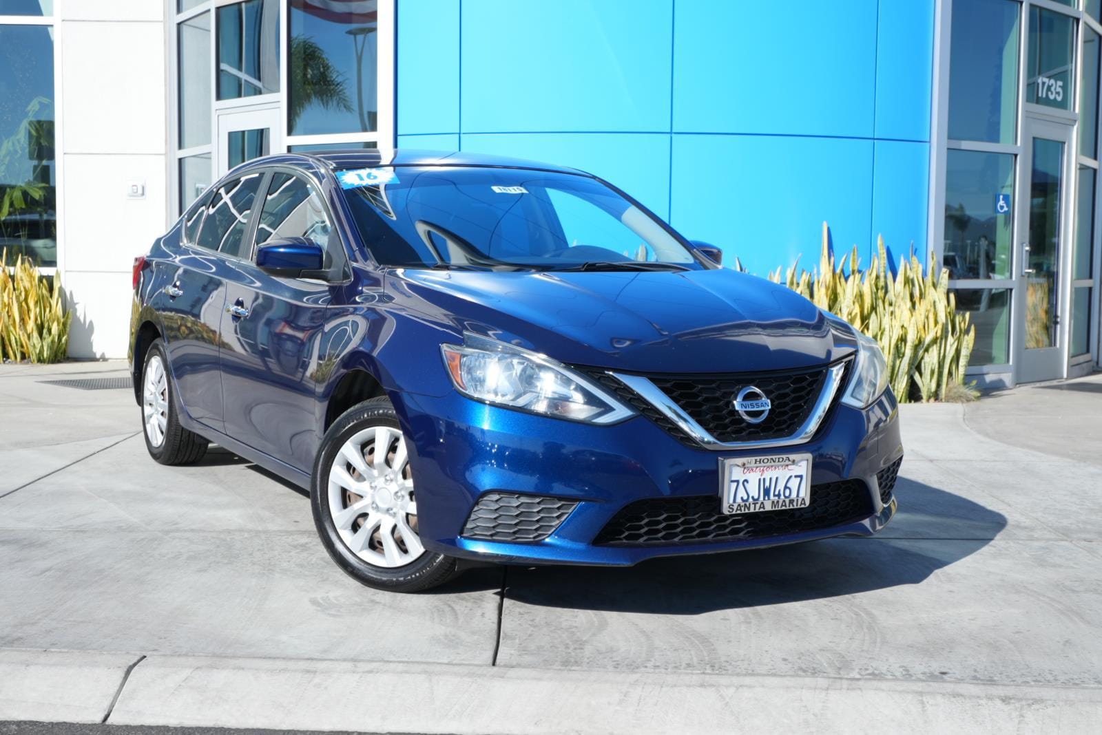 2016 Nissan Sentra S's photo