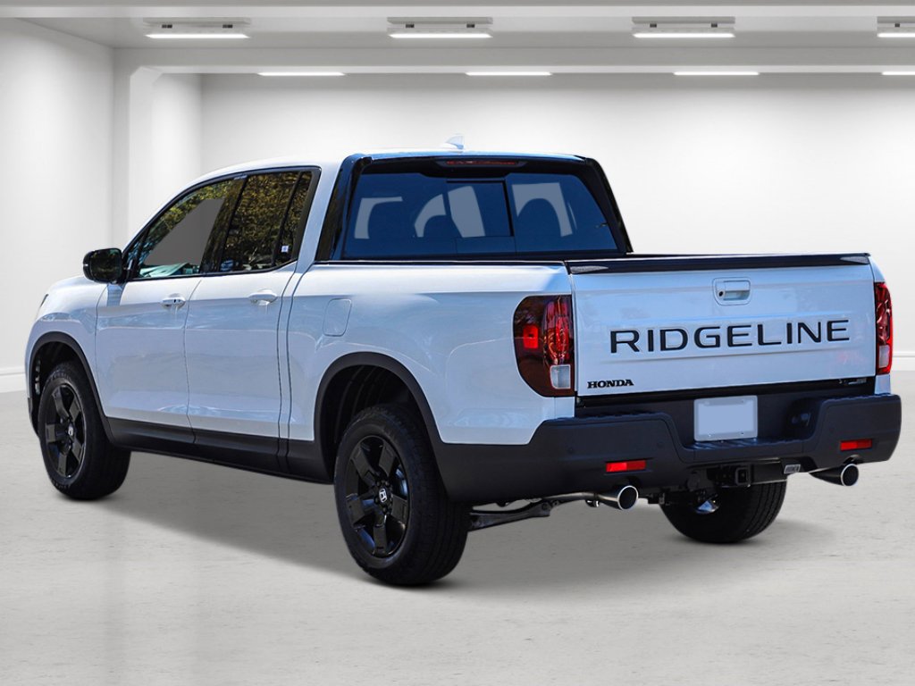 2025 Honda Ridgeline Black Edition photo 2