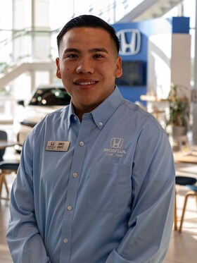 Staff member Samuel Benitez from 1895da2bf3cd