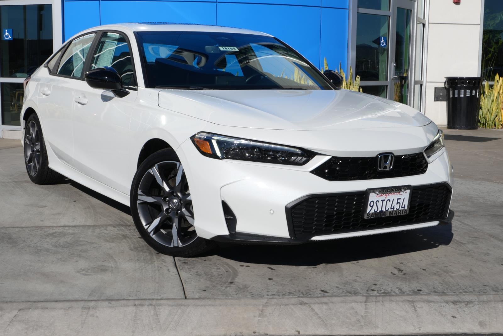 2025 Honda Civic Sport Touring's photo