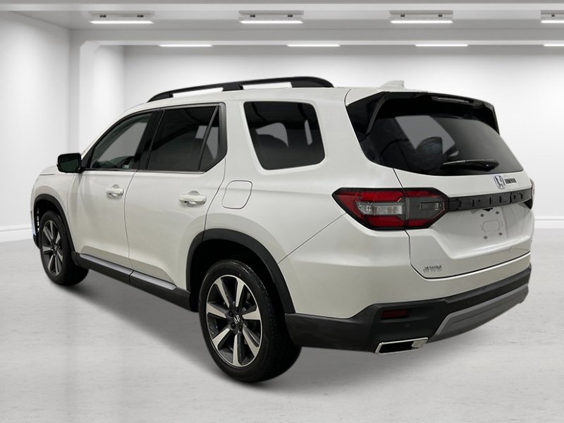 2025 Honda Pilot Elite photo 2