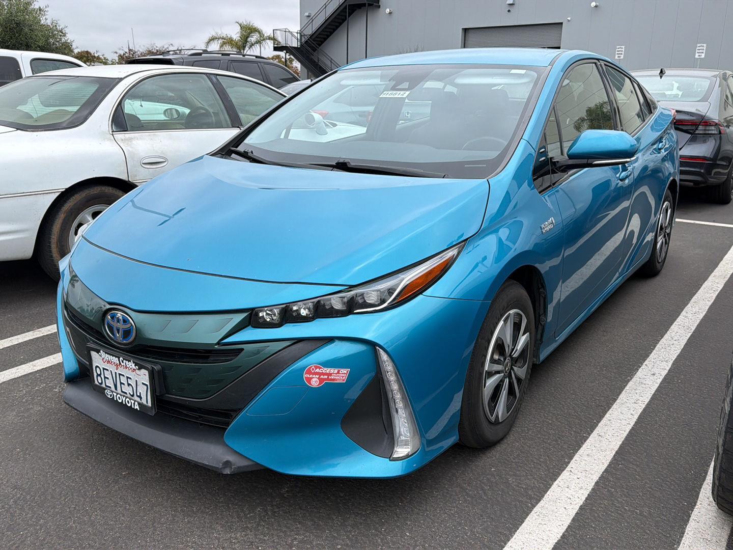 2018 Toyota Prius Prime Plus's photo